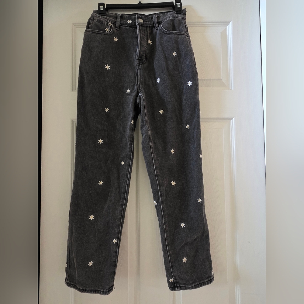 PacSun Black Wash Jeans with White Flower Embroidery
